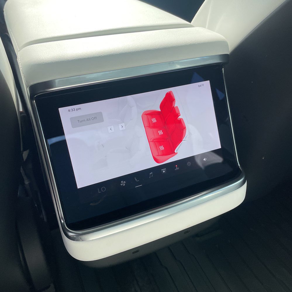 Used 2022 Tesla Model S AWD/4WD image 26