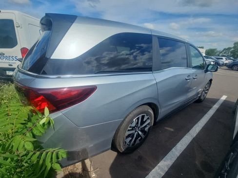 Used 2026 Honda Odyssey EX-L image 4