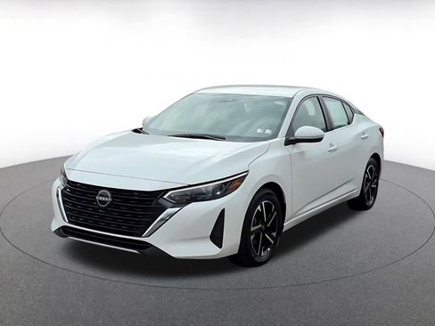 Used 2025 Nissan Sentra SV image 7