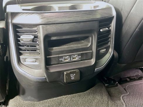 Used 2024 RAM 1500 Laramie image 27