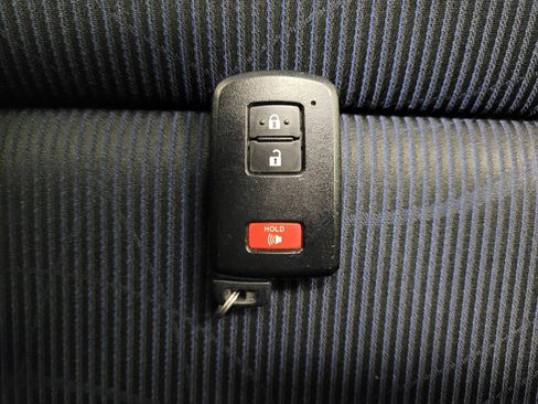 Used 2016 Toyota Prius C Three FWD image 32