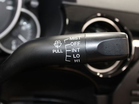 Used 2012 MAZDA MX-5 Miata Special Edition image 33