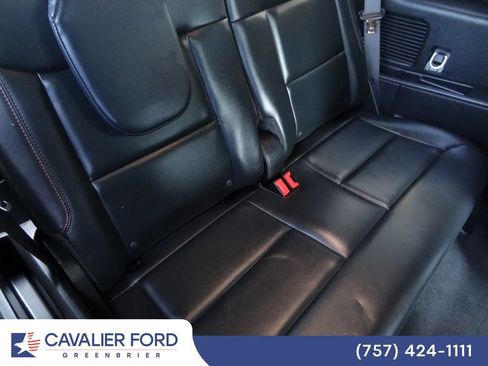 Certified 2025 Ford Explorer ST-Line AWD/4WD image 10