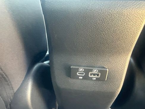 Certified 2025 Nissan Kicks SV w/ SV Premium Package FWD image 15