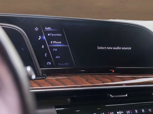 Certified 2023 Cadillac Escalade ESV Sport Platinum w/ LPO, ONYX Package image 16