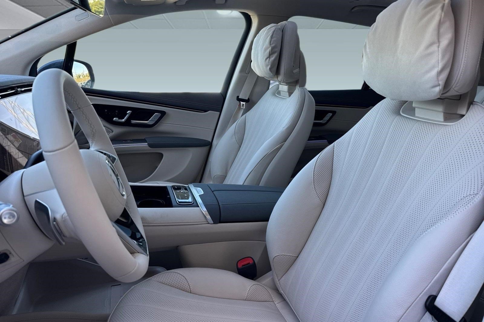 New 2027 Mercedes-Benz EQS 400 4MATIC SUV image 5