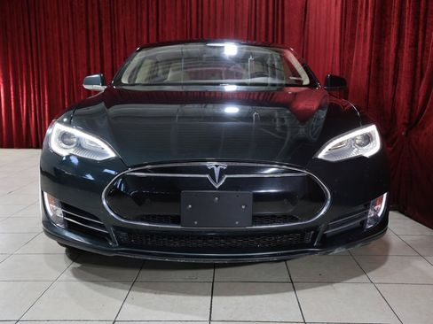 Used 2014 Tesla Model S 85 RWD image 9