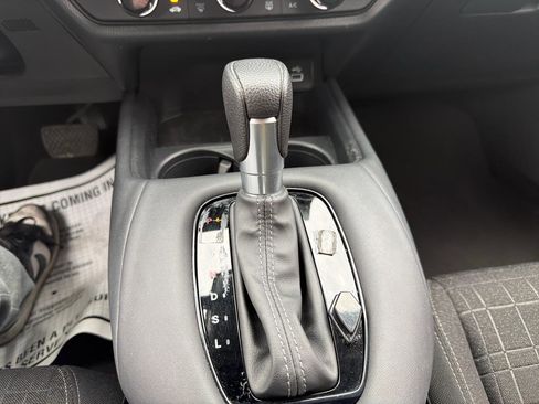 Used 2023 Honda HR-V LX image 22