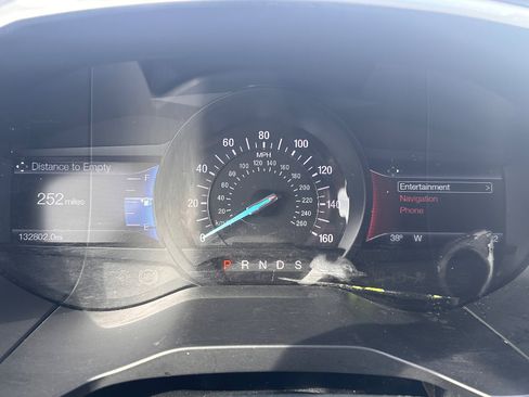 Used 2015 Ford Edge Titanium w/ Technology Package FWD image 14