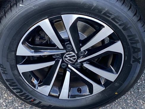 Used 2022 Volkswagen Tiguan S image 25