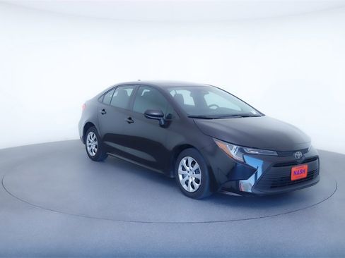Used 2023 Toyota Corolla LE image 11