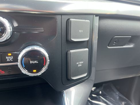 Used 2023 Ford F150 Lariat w/ Max Trailer Tow Package AWD/4WD image 30