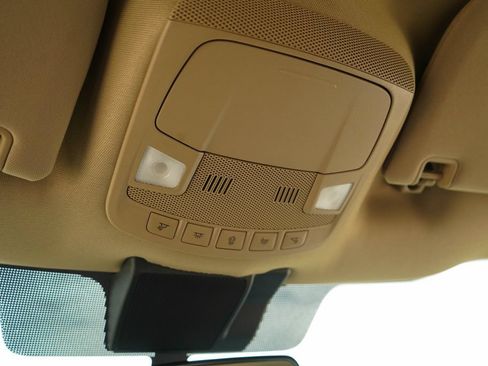 Used 2020 Ford F150 XLT RWD image 12