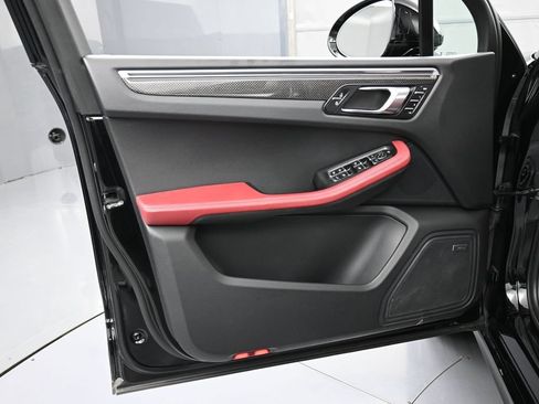 Certified 2023 Porsche Macan GTS AWD/4WD image 15