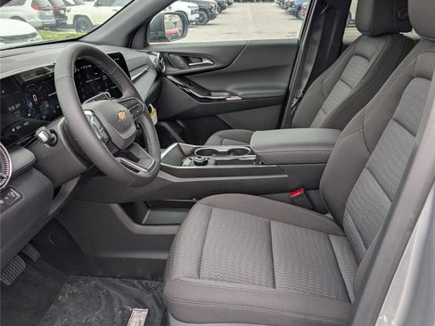 New 2026 Chevrolet Equinox LT w/ Safety and Technology Package AWD/4WD image 10