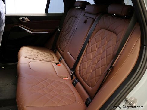 New 2026 BMW X5 xDrive50e w/ M Sport Package image 13