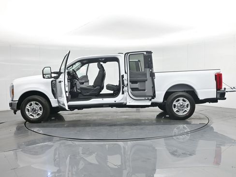 New 2026 Ford F350 XLT image 38