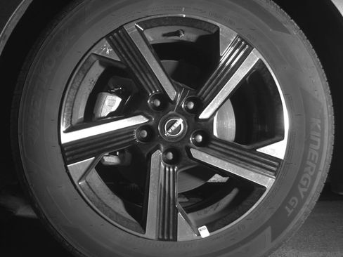 Used 2025 Nissan Sentra SV image 12