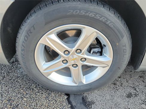 Used 2024 Chevrolet Malibu LT FWD image 5
