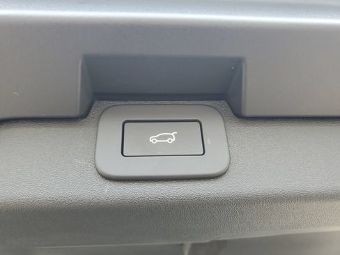 New 2026 Land Rover Discovery Dynamic SE AWD/4WD image 35