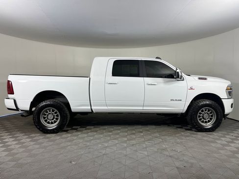 Used 2025 RAM 2500 Laramie AWD/4WD image 5