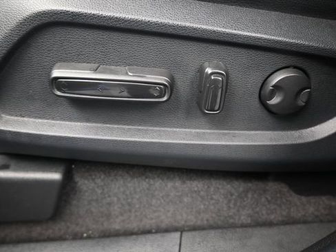 Used 2024 Honda Pilot TrailSport image 31