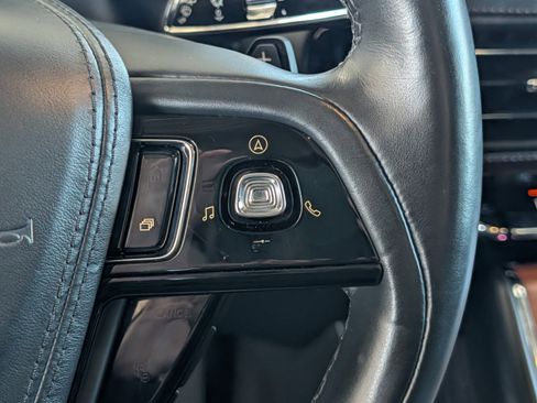 Used 2020 Lincoln Aviator Reserve w/ Equipment Group 202A image 21