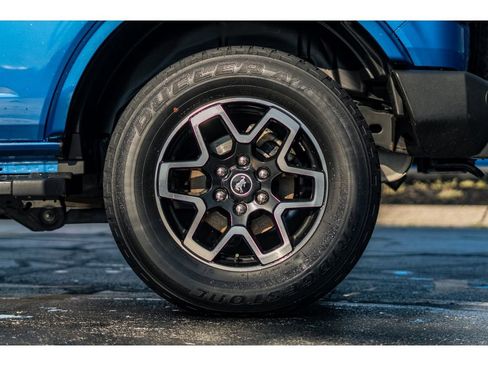 Used 2023 Ford Bronco Outer Banks AWD/4WD image 5