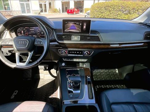 Used 2020 Audi Q5 2.0T Premium Plus w/ Premium Plus Package AWD/4WD image 15