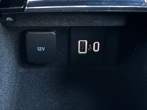 Used 2021 Lincoln Corsair AWD w/ Towing Package I image 29