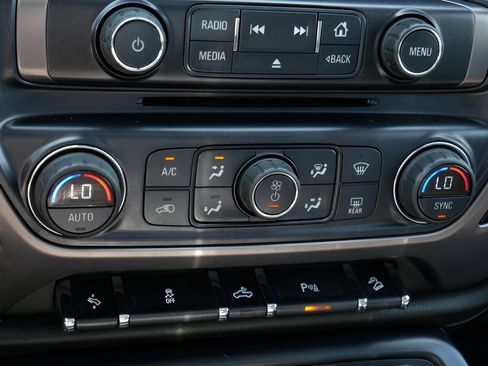 Used 2015 GMC Sierra 1500 SLT w/ All-Terrain Package AWD/4WD image 22