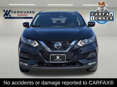 Used 2022 Nissan Rogue Sport SV FWD image 2