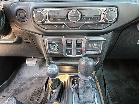 Used 2023 Jeep Wrangler Sport AWD/4WD image 25