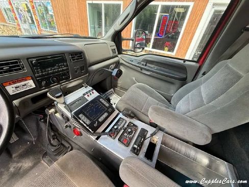 Used 2003 Ford F550 4x4 Regular Cab Super Duty image 26