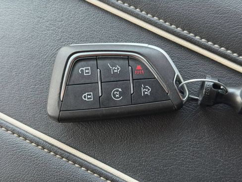 Used 2023 Cadillac Escalade ESV Sport AWD/4WD image 27