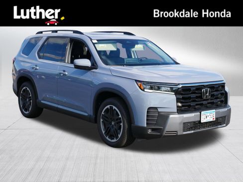 Certified 2026 Honda Pilot Touring image 1