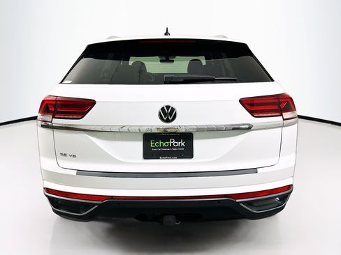 Used 2022 Volkswagen Atlas Cross Sport SE w/ Panoramic Sunroof Package FWD image 7