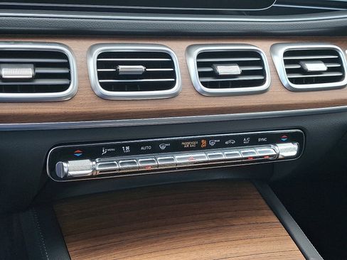 Used 2026 Mercedes-Benz GLE 350 4MATIC image 10