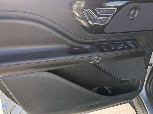 Used 2024 Lincoln Aviator Reserve image 15