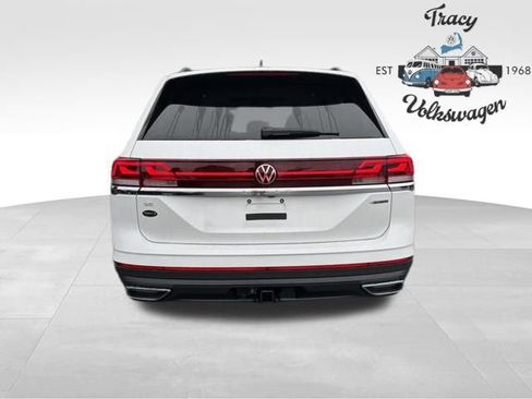 New 2026 Volkswagen Atlas SE image 6