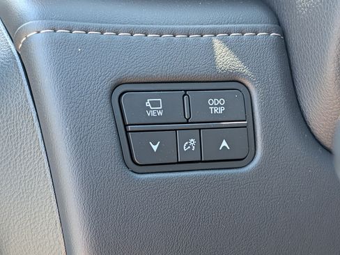 Certified 2025 Lexus LX 600 4WD w/ Appearance Package image 25