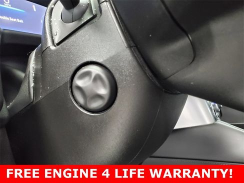 Used 2023 Chevrolet Suburban Z71 w/ Luxury Package image 14