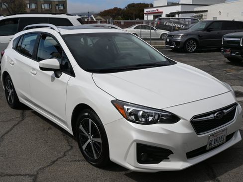 Used 2019 Subaru Impreza 2.0i Premium AWD/4WD image 4