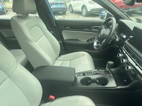Used 2026 Honda Civic Sport Touring image 4