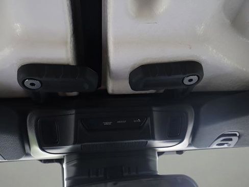 Used 2025 Jeep Wrangler Unlimited Rubicon image 24