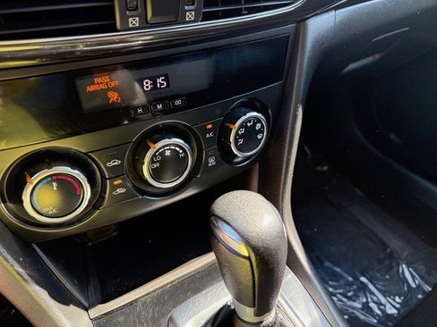 Used 2015 MAZDA MAZDA6 Sport FWD image 16