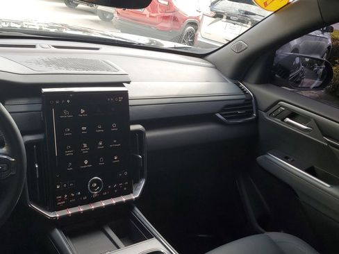 Certified 2024 GMC Acadia AT4 w/ Super Cruise Package AWD/4WD image 20