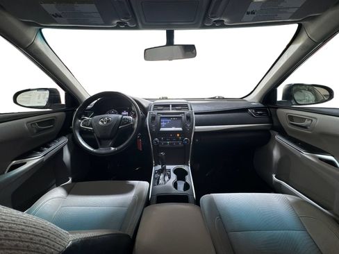 Used 2017 Toyota Camry SE FWD image 13
