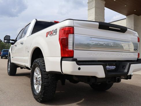 Used 2019 Ford F250 Platinum w/ Platinum Ultimate Package AWD/4WD image 3
