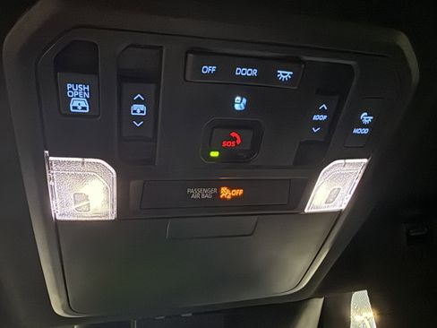 Used 2024 Toyota Tundra Platinum image 14